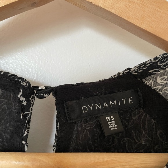 Dynamite Blouse - Picture 4 of 4